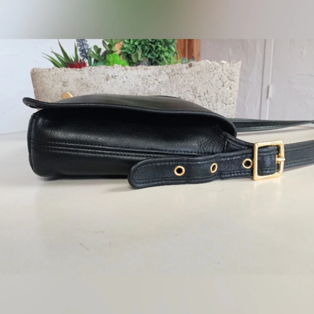 Coach Legacy 1991, Companion Flap Crossbody, Syle #9715